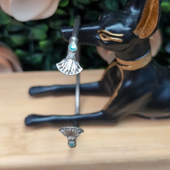 Lotus Blossom Sterling Silver Cuff - Picture 3 of 9